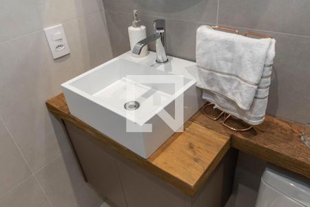 Apartamento à venda com 70m², 2 quartos e 2 vagas Apartamento à venda com 70m², 2 quartos e 2 vagasBanheiro Social