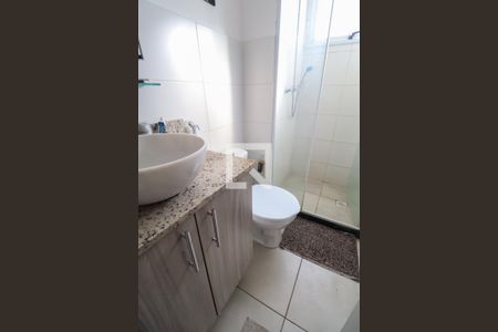 Apartamento para alugar com 75m², 2 quartos e 2 vagasBanheiro