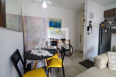 Sala de apartamento para alugar com 2 quartos, 75m² em Jacarepaguá, Rio de Janeiro