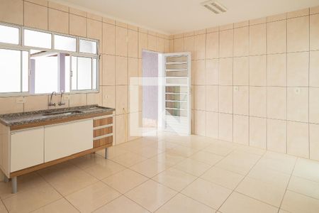 Casa à venda com 252m², 3 quartos e 3 vagas Casa à venda com 252m², 3 quartos e 3 vagasCozinha