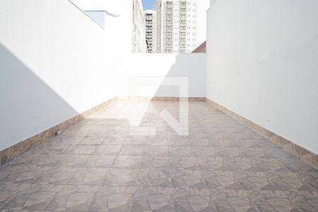 Casa à venda com 252m², 3 quartos e 3 vagas Casa à venda com 252m², 3 quartos e 3 vagasQuintal