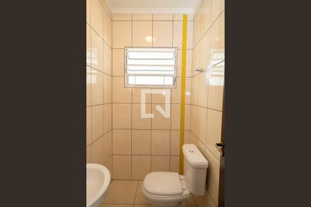 Casa à venda com 252m², 3 quartos e 3 vagas Casa à venda com 252m², 3 quartos e 3 vagasLavabo