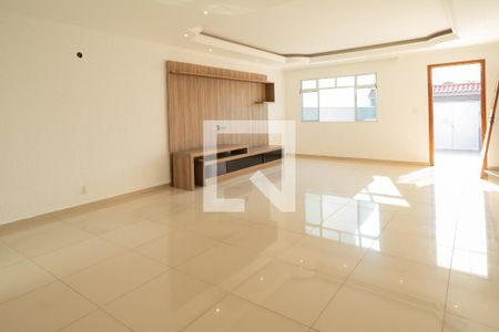 Sala de casa à venda com 3 quartos, 252m² em Taboão, São Bernardo do Campo