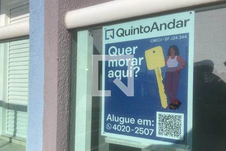 Casa à venda com 252m², 3 quartos e 3 vagas Casa à venda com 252m², 3 quartos e 3 vagasFachada
