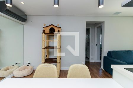 Sala de apartamento à venda com 2 quartos, 51m² em Santo Amaro, São Paulo