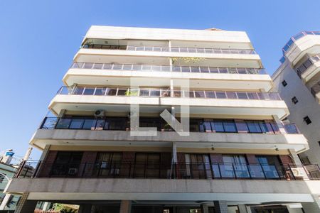 Apartamento à venda com 180m², 4 quartos e 2 vagas Apartamento à venda com 180m², 4 quartos e 2 vagasFachada