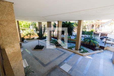 Apartamento à venda com 180m², 4 quartos e 2 vagas Apartamento à venda com 180m², 4 quartos e 2 vagasÁrea Comum