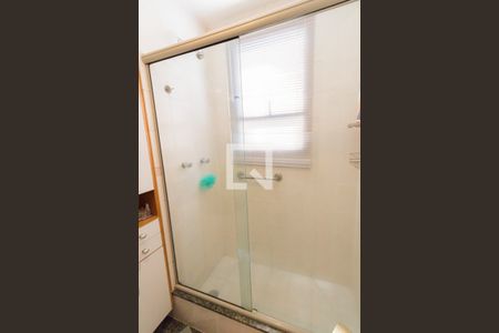 Apartamento à venda com 180m², 4 quartos e 2 vagas Apartamento à venda com 180m², 4 quartos e 2 vagasBanheiro do Quarto 4