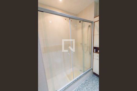 Apartamento à venda com 180m², 4 quartos e 2 vagas Apartamento à venda com 180m², 4 quartos e 2 vagasBanheiro do Quarto 3