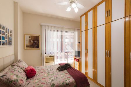 Apartamento à venda com 180m², 4 quartos e 2 vagas Apartamento à venda com 180m², 4 quartos e 2 vagasQuarto 4 - Suíte