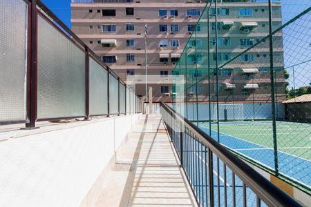 Apartamento à venda com 180m², 4 quartos e 2 vagas Apartamento à venda com 180m², 4 quartos e 2 vagasPiscina