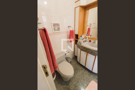 Apartamento à venda com 180m², 4 quartos e 2 vagas Apartamento à venda com 180m², 4 quartos e 2 vagasBanheiro do Quarto 4