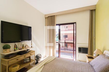 Apartamento à venda com 180m², 4 quartos e 2 vagas Apartamento à venda com 180m², 4 quartos e 2 vagasQuarto 3 - Suíte