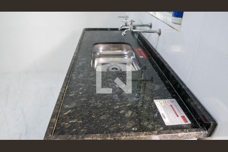 Cozinha de casa para alugar com 1 quarto, 41m² em Penha de França, São Paulo