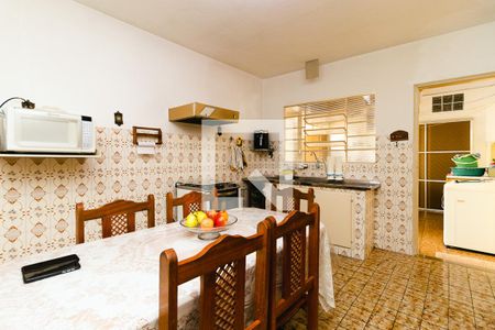 Casa à venda com 250m², 4 quartos e 2 vagasCozinha