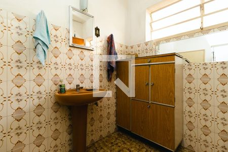 Casa à venda com 250m², 4 quartos e 2 vagasBanheiro