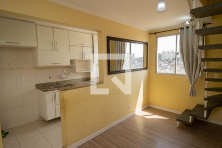 Sala de casa de condomínio à venda com 2 quartos, 105m² em Taboão, São Bernardo do Campo