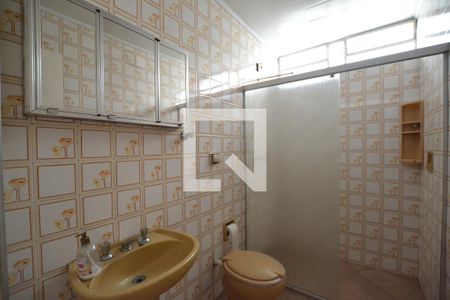 Casa à venda com 358m², 4 quartos e 4 vagasBanheiro da Suíte 4