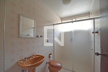 Casa à venda com 358m², 4 quartos e 4 vagasBanheiro da Suíte 1