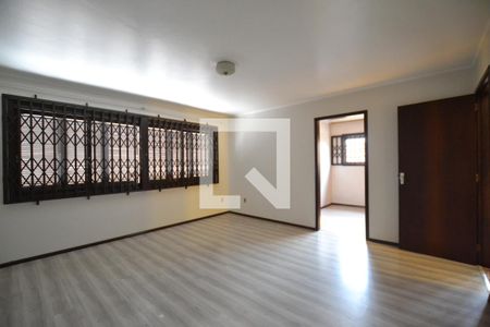 Casa à venda com 358m², 4 quartos e 4 vagasSuíte 3