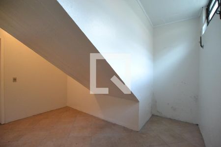 Casa à venda com 358m², 4 quartos e 4 vagasQuarto Reversível 1