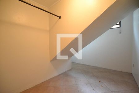 Casa à venda com 358m², 4 quartos e 4 vagasQuarto Reversível 1