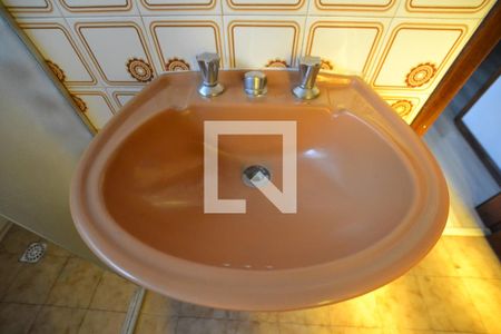 Casa à venda com 358m², 4 quartos e 4 vagasBanheiro da Suíte 3