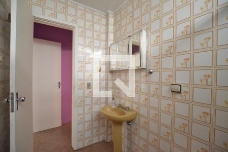 Casa à venda com 358m², 4 quartos e 4 vagasBanheiro da Suíte 4