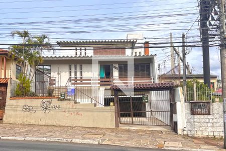 Casa à venda com 358m², 4 quartos e 4 vagasFachada