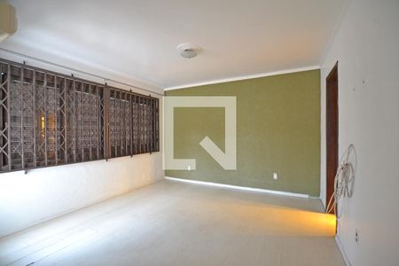 Casa à venda com 358m², 4 quartos e 4 vagasSuíte 2