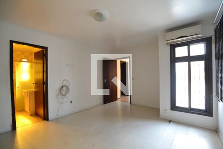 Casa à venda com 358m², 4 quartos e 4 vagasSuíte 2