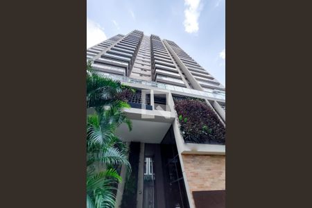 Apartamento para alugar com 69m², 2 quartos e 1 vaga Apartamento para alugar com 69m², 2 quartos e 1 vagaFachada