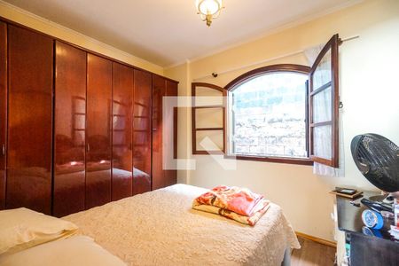 Casa à venda com 800m², 3 quartos e 6 vagas Casa à venda com 800m², 3 quartos e 6 vagasSuíte 01