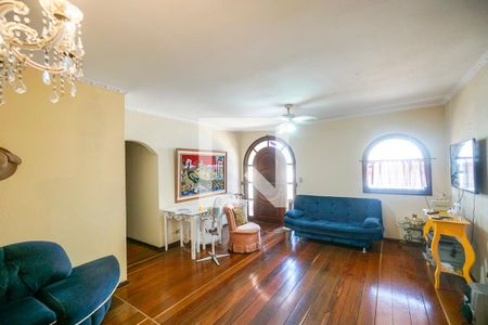 Sala de casa à venda com 3 quartos, 800m² em Vila Euthalia, São Paulo