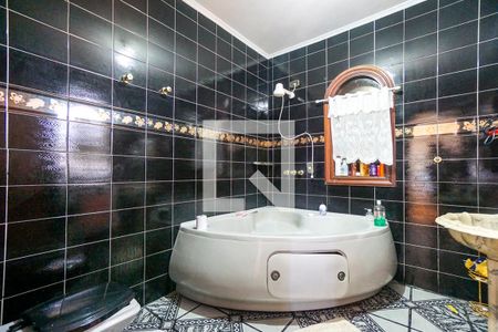 Casa à venda com 800m², 3 quartos e 6 vagas Casa à venda com 800m², 3 quartos e 6 vagasBanheiro da suíte 02