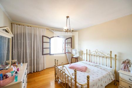 Casa à venda com 800m², 3 quartos e 6 vagas Casa à venda com 800m², 3 quartos e 6 vagasSuíte 02