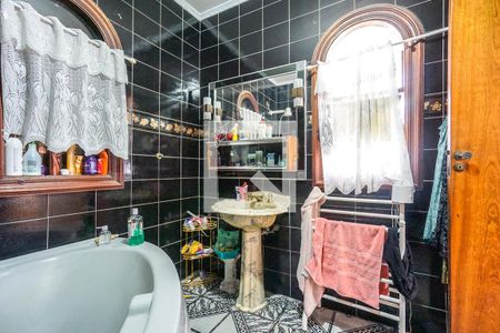 Casa à venda com 800m², 3 quartos e 6 vagas Casa à venda com 800m², 3 quartos e 6 vagasBanheiro da suíte 02