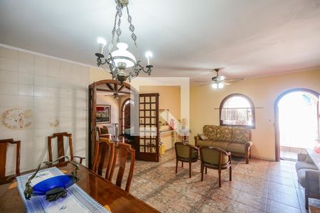 Sala de casa à venda com 3 quartos, 800m² em Vila Euthalia, São Paulo