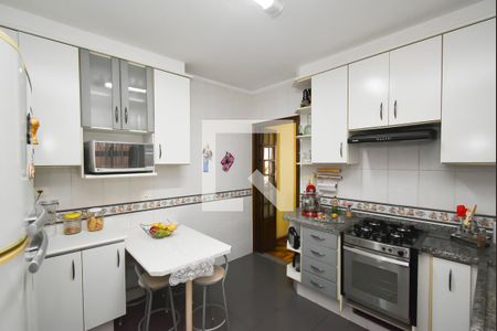 Casa à venda com 103m², 3 quartos e 2 vagasCozinha 