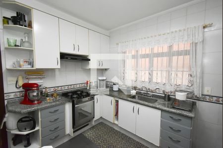 Casa à venda com 103m², 3 quartos e 2 vagasCozinha 