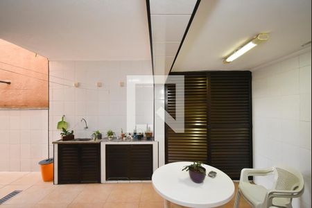 Casa à venda com 103m², 3 quartos e 2 vagasLavanderia 