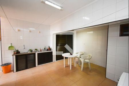 Casa à venda com 103m², 3 quartos e 2 vagasLavanderia 