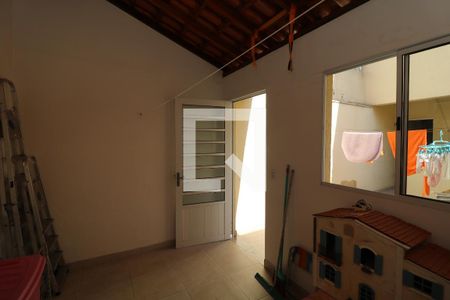 Casa à venda com 165m², 3 quartos e 3 vagasQuarto de Serviço