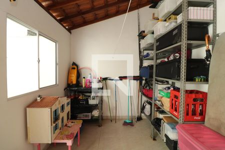 Casa à venda com 165m², 3 quartos e 3 vagasQuarto de Serviço