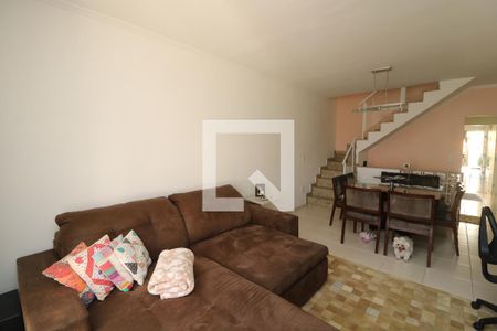 Casa à venda com 165m², 3 quartos e 3 vagasSala