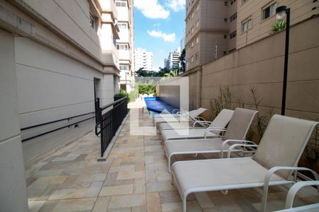 Apartamento para alugar com 102m², 3 quartos e 2 vagas Apartamento para alugar com 102m², 3 quartos e 2 vagasÁrea comum - Piscina