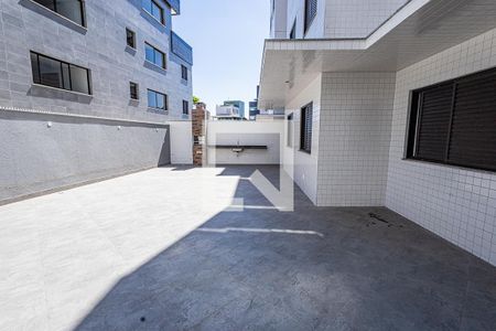 Apartamento à venda com 203m², 3 quartos e 3 vagasArea privativa em "U" e de serviço