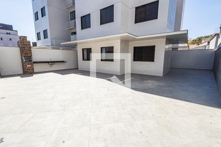 Apartamento à venda com 203m², 3 quartos e 3 vagasArea privativa em "U" e de serviço