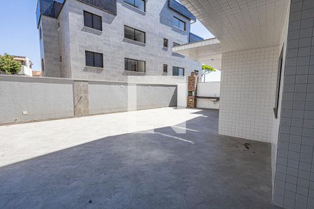 Apartamento à venda com 203m², 3 quartos e 3 vagasArea privativa em "U" e de serviço