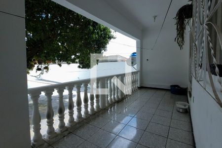 Casa à venda com 110m², 2 quartos e 10 vagasVaranda